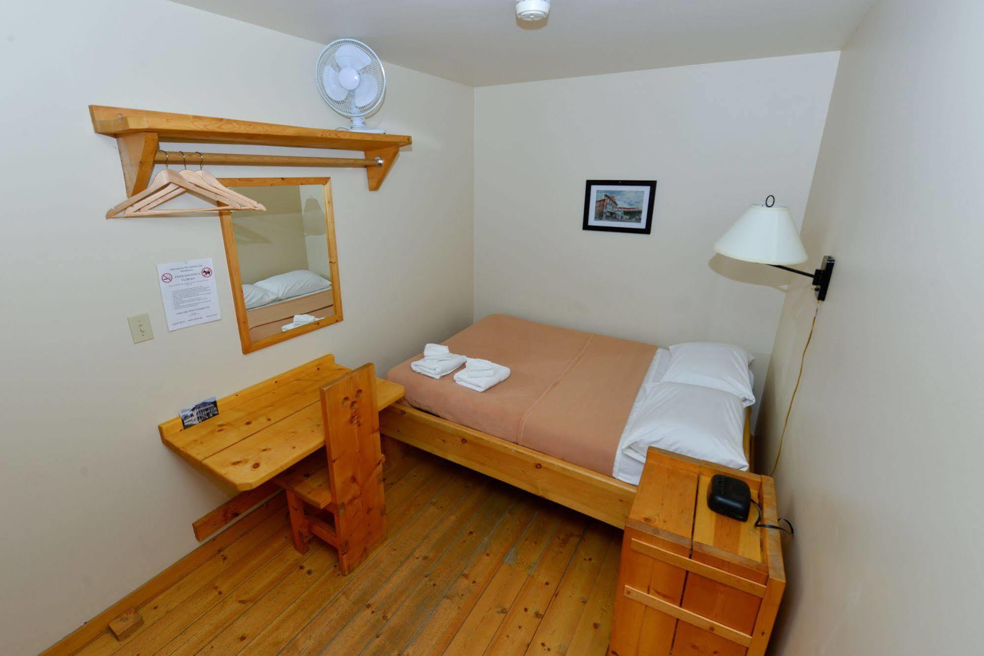 The Bunkhouse Otel Dawson City Dış mekan fotoğraf